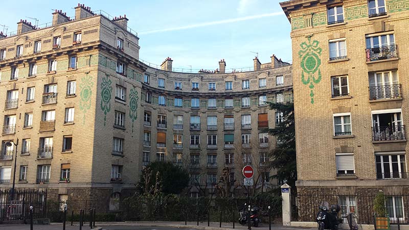 Rue Ernest Roche - 75017 Paris